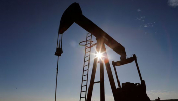 Oil Falls as Concerns about Demand amid U.S. Tariff Upheaval Return