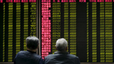 Asian Markets Retreat as US Weighs new Trade Curbs on China