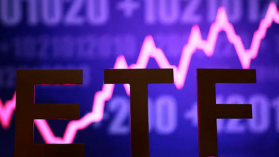 India Funds Pause Bulk Gold ETF Buying for Festive Season