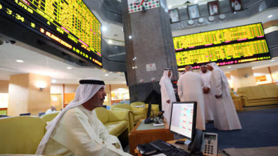 Gulf Bourses Ease on Investor Caution, Fed Rate-Hike Bets