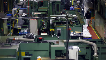 Japan Manufacturing Caps Best Quarter Since 2014: PMI