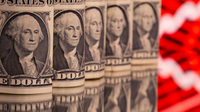 Dollar's Rally Supercharged by Diverging US Rate Outlook