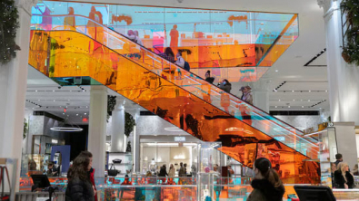 US Luxury Spending Slows ahead of Midterms, Credit Card Data