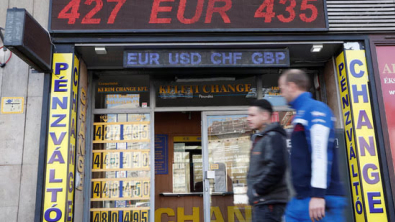 Forint seen Falling from 2-yr High, CEE Currencies Stay near Peaks