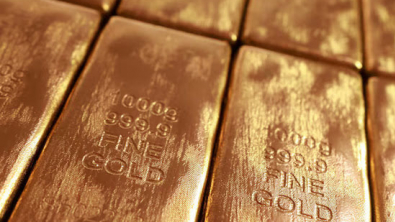 Gold Falls from 3-Week High on Profit-Booking, Firm Dollar