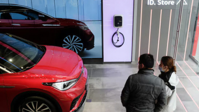 ChinaCcar Sales Fall again, Exports Stay Strong