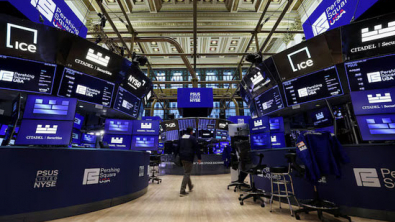 Wall St Ends Lower for Day and Week as Chip Selloff Broadens