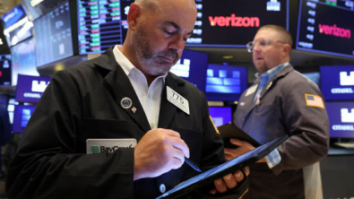 S&P 500, Nasdaq Close at Record, Cap Best Quarter in over Year