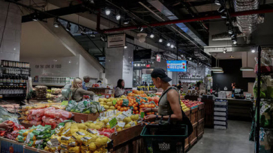 US PCE Inflation Picks Up in Feb; Consumer Spending Solid