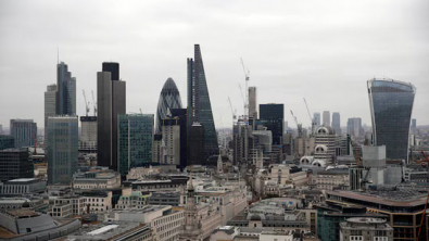 UK Firms Plan Smaller Price Rises and Wage Hikes, BoE Survey