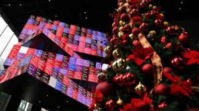 Stocks, Precious Metals Rise; Yen on Intervention Watch