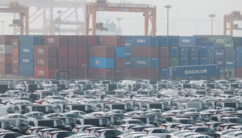 S.Korea Export Growth Seen Easing, Chip Boom to Hold: Poll