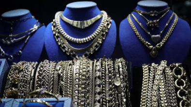 Gold Hits above $5,100 as Geopolitics Drive Safe‑Haven Rush