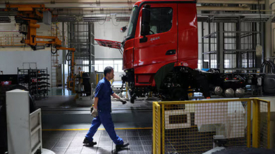 China Industrial Profit Growth Slows as Imbalances Deepen