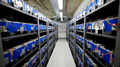 Data Center IPO Hopefuls Face Market as Scrutiny Grows