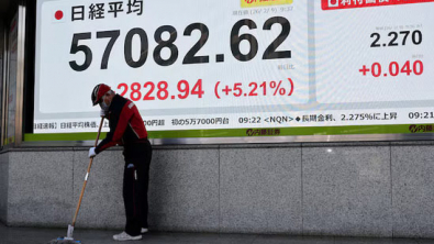 Stocks Rise as Nikkei sets Record, Dollar Stays Soft