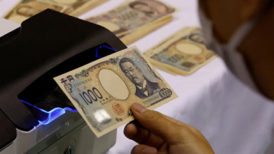 Japan's Bond 'Falling Knife' Stalls Repatriation Rush
