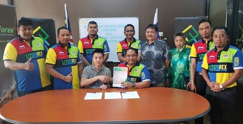 LiteForex became sponsor of well-known badminton player Zulfadli Zulkiffli