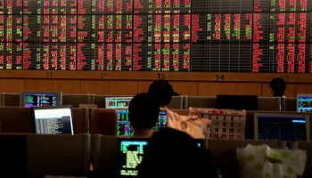 Foreign Investors Pull from Asian Stocks, AI-Driven Tech Rout Spreads