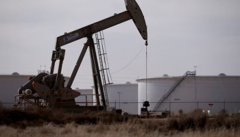 Oil Falls as Chinese, US Data Raise Fuel Demand Concerns