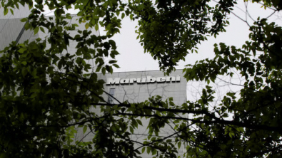 Japan Traders See Record Profits, Utilities Forecast Pain as Iran War Weighs