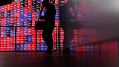 Asian Stocks Slide, Oil Rises as Iran and US Launch Strikes