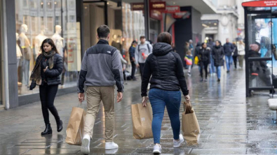 UK Retail Sales Slide in April, Early Easter may be Partly to Blame: CBI