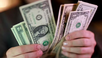 AI Worries Expose Dollar's Hot-Money Problem