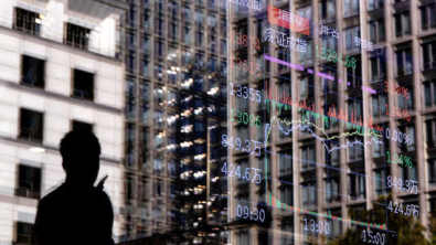 Europe, Asia Lead Global Equity Fund Inflows as Investors Cut US Tech Exposure