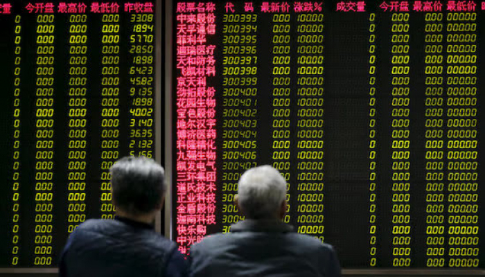 Asian Markets Retreat as US Weighs new Trade Curbs on China
