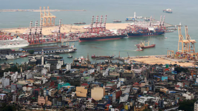 Sri Lanka's Economic Outlook Positive but Global Trade Concerns Pose Risks, IMF