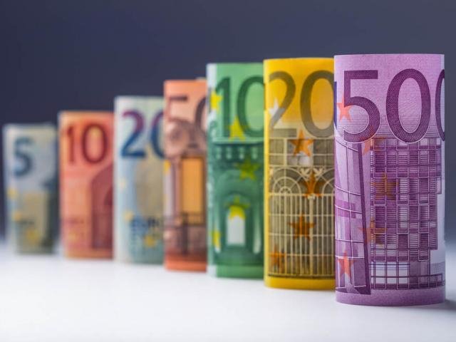 EURUSD holds despite Germany’s Q2 economic contraction