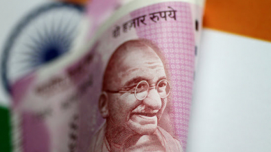 Rupee Rises to Two-Week High on Improved Risk Appetite