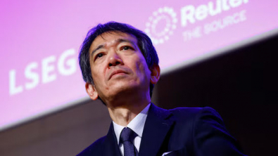 Japan Steps Up Yen Intervention Threats, Signals Rate-Hike Chance