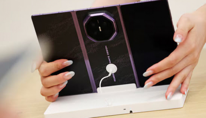 Huawei, Xiaomi Launch Foldables Ahead of Apple Event