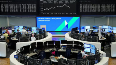 European Stocks Steady as Investors Weigh Hormuz Risks