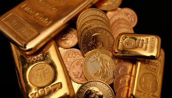Gold Falls, Commodity Index Rebalancing Sparks Selling Pressure