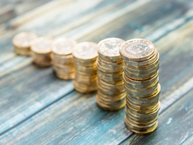Pound regains mojo on positive GDP and Brexit optimism