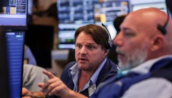 Wall St Rises, Dow Hits Record High on Mideast Peace Hopes