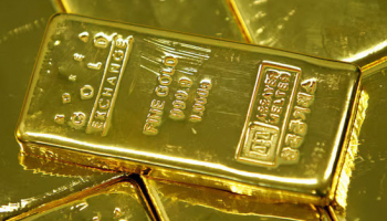 Gold Drops Over 1% as Yields Rise Ahead of US Jobs Data