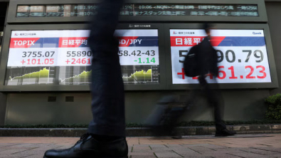 Asia Bond Outflows Surge to 4-yr Highs on Inflation Concerns