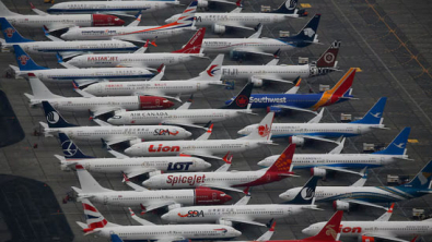 Aircraft Lessors Steer Steady Course as Risks Accumulate