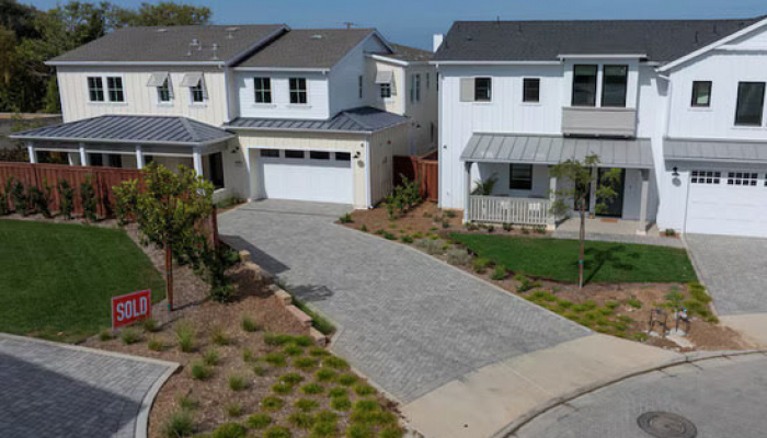 New US Single-Family Home Sales Slide in July