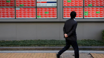 Asian Stocks Gain on Trade Truce, AI Sentiment; USD at 3-mth High