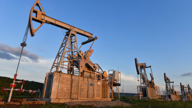 Oil Prices Rise 3%, US and Iran Extend Talks into next Week