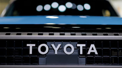 Toyota Agrees to Hike Offer for Toyota Industries by 15%