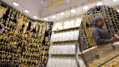 Dubai Gold Trades at Discount to London due to Flight Disruptions