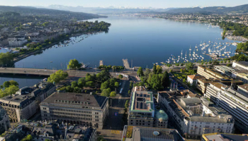 Swiss Bankers Expect SNB to Hold Rates Through 2027