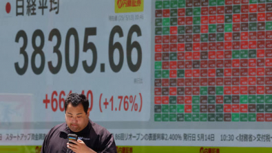 Stocks Hammered on Dashed Hopes of Imminent Fed Rate Cut