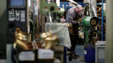 France's Services Sector Returns to Growth in Nov, PMI Shows